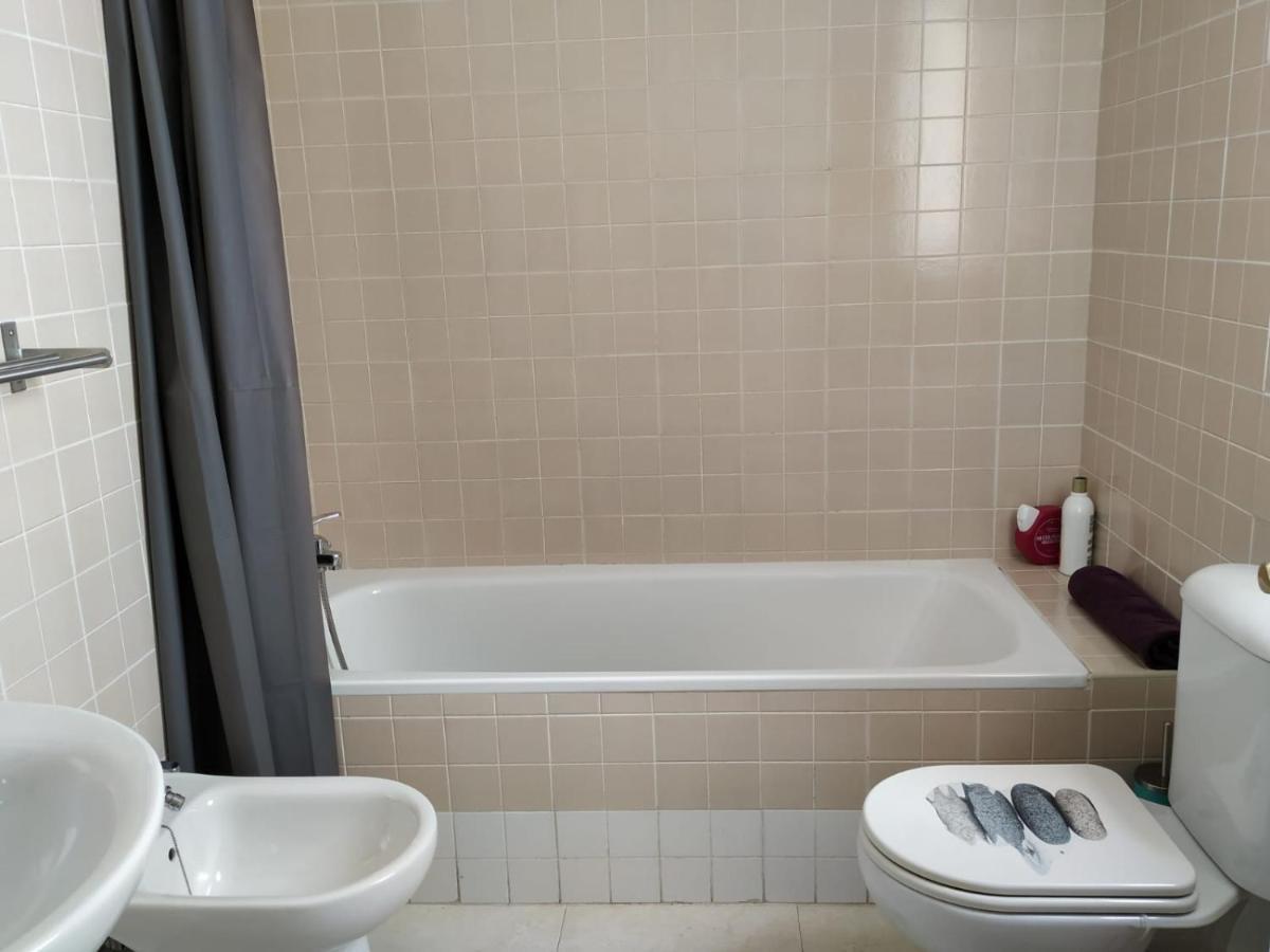 Atico De 1 Dormitorio En Pleno Centro Con Parking Ayamonte Exteriér fotografie