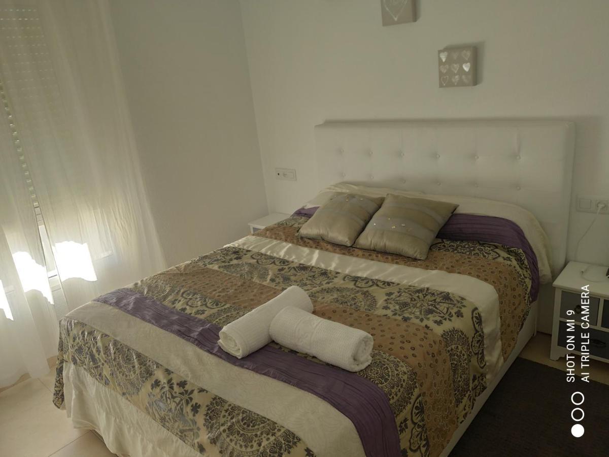 Atico De 1 Dormitorio En Pleno Centro Con Parking Ayamonte Exteriér fotografie